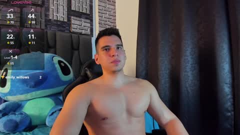 L E Y T O N online show from 12-05-24, 01:14