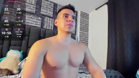 L E Y T O N online show from 02-14-25, 02:50