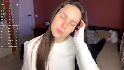 Adeline Di or just cute girl3 online show from 02-06-26, 07:50