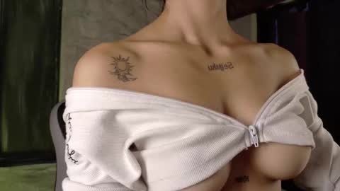 Snapshot of lia__summer chatting on 02-06-26, 02:09 lia__summer online show from 02-06-26, 02:09