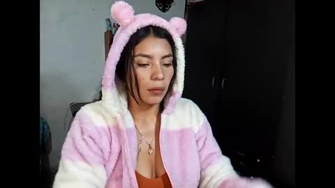 Snapshot of lia_hottie chatting on 12-13-24, 11:13 Lia online show from 12-13-24, 11:13