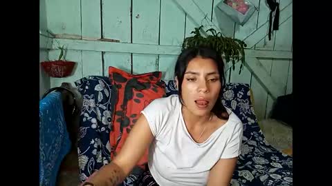 Snapshot of lia_hottie chatting on 01-10-25, 05:47 Lia online show from 01-10-25, 05:47