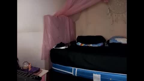 Snapshot of lia_hottie chatting on 01-25-25, 06:57 Lia online show from 01-25-25, 06:57