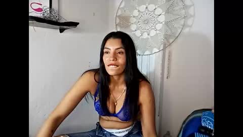 Snapshot of lia_hottie chatting on 09-18-25, 09:50 Lia online show from 09-18-25, 09:50