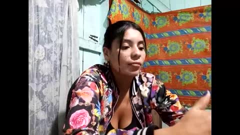 Lia online show from 11-06-25, 12:11