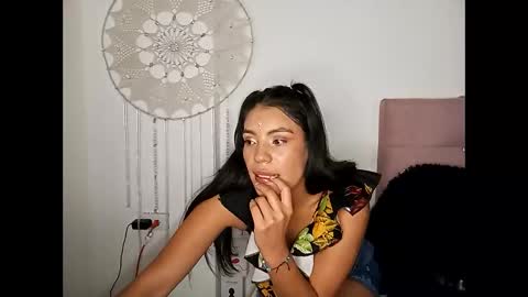 Lia online show from 11-14-25, 06:06