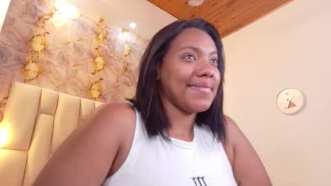 lia_mariana online show from 11-24-25, 06:07