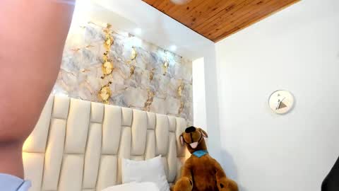 lia_mariana online show from 03-02-26, 07:37