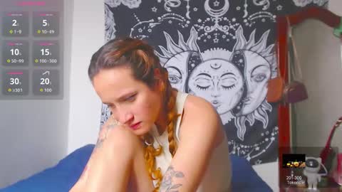 Snapshot of lia_monroe chatting on 10-22-25, 04:18 Lia Monroe online show from 10-22-25, 04:18