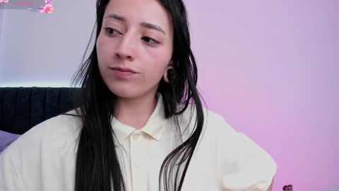 Little Queen Lia  online show from 02-07-25, 08:53