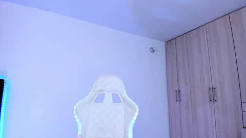 Little Queen Lia  online show from 03-07-25, 03:19