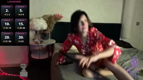 lia_reyn online show from 09-28-25, 02:06