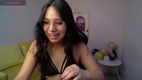 Snapshot of lia_rose_ch chatting on 07-01-26, 12:29 lia_rose_ch online show from 07-01-26, 12:29