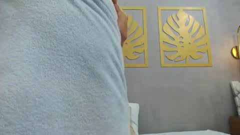 Lia  online show from 01-15-25, 09:35