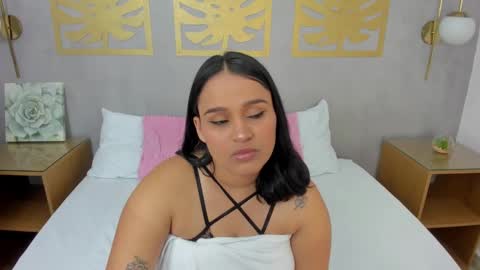 Lia  online show from 02-06-25, 02:11