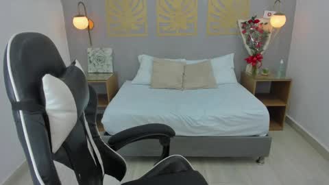 Lia  online show from 03-12-25, 02:09