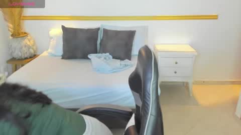 Lia  online show from 09-28-25, 02:06