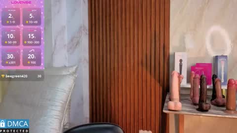 lia summer1 online show from 09-22-25, 07:05