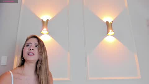 Snapshot of lia_walton__ chatting on 12-21-24, 03:31 liz walton online show from 12-21-24, 03:31