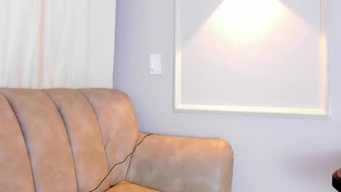 Snapshot of lia_walton__ chatting on 03-11-25, 12:06 liz walton online show from 03-11-25, 12:06