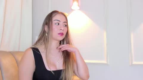 Snapshot of lia_walton__ chatting on 12-16-25, 12:21 liz walton online show from 12-16-25, 12:21