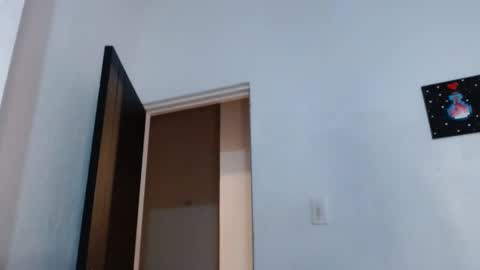 Snapshot of liaa_cute_ chatting on 01-25-25, 07:28 lia online show from 01-25-25, 07:28