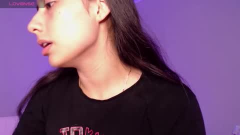 Snapshot of liaa_cute_ chatting on 11-16-25, 02:17 lia online show from 11-16-25, 02:17