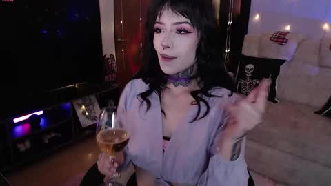 Liaa  online show from 12-16-25, 02:38