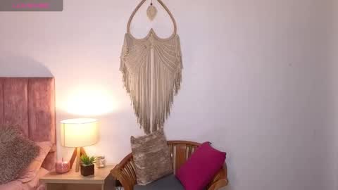Snapshot of liaaa___ chatting on 01-23-25, 02:39 Lia online show from 01-23-25, 02:39
