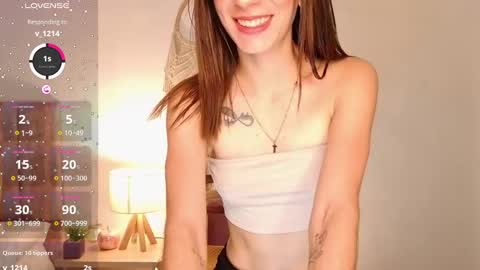 Snapshot of liaaa___ chatting on 02-08-25, 05:39 Lia online show from 02-08-25, 05:39