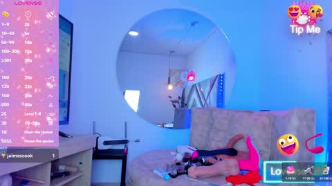 Snapshot of liaagener chatting on 12-15-24, 12:49 Liaa online show from 12-15-24, 12:49