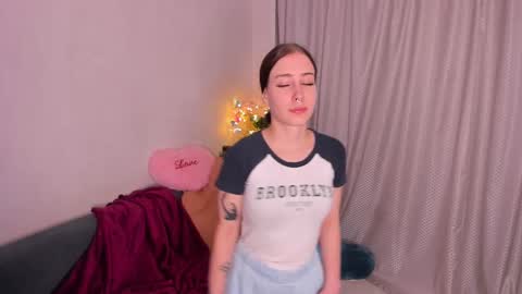 Snapshot of liablund chatting on 03-11-25, 06:52 Milana online show from 03-11-25, 06:52