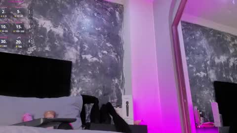 Snapshot of liaflowers chatting on 01-24-25, 05:53 Lia online show from 01-24-25, 05:53