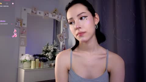 Lia  online show from 01-19-25, 02:06