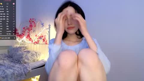 Lia  online show from 09-28-25, 09:25