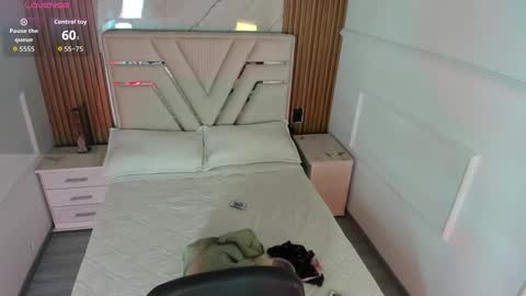 Liah Fontaine online show from 12-15-25, 11:47