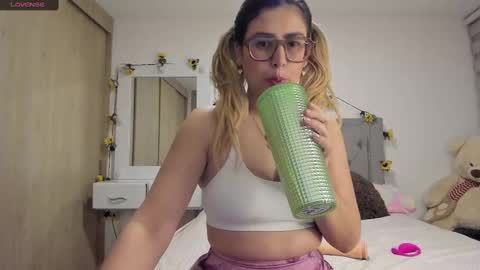 Lia  online show from 02-21-25, 02:06