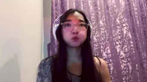 Snapshot of liaisonx_rosa chatting on 10-30-25, 11:55 liaisonx_rosa online show from 10-30-25, 11:55