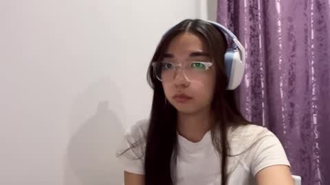 Snapshot of liaisonx_rosa chatting on 11-24-25, 12:16 liaisonx_rosa online show from 11-24-25, 12:16