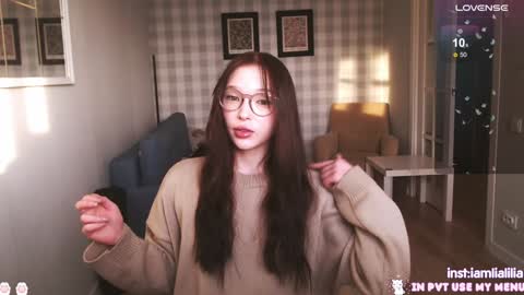Snapshot of lialilia chatting on 12-19-24, 10:45 lialilia online show from 12-19-24, 10:45