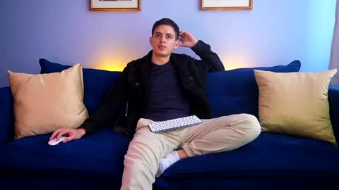 Liam online show from 12-09-24, 06:03