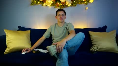 Liam online show from 12-30-24, 10:55