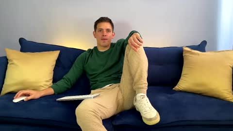 Liam online show from 02-12-25, 02:43