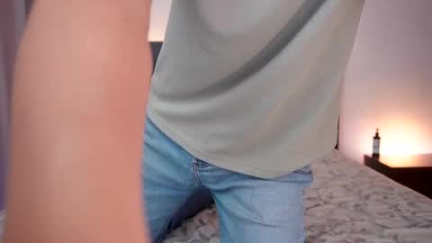 Liam online show from 03-11-25, 02:51