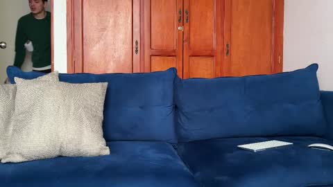 Liam online show from 11-26-25, 01:34