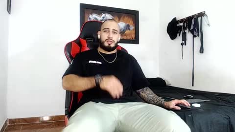 Snapshot of liam_k18 chatting on 12-08-24, 04:14 liam_k18 online show from 12-08-24, 04:14