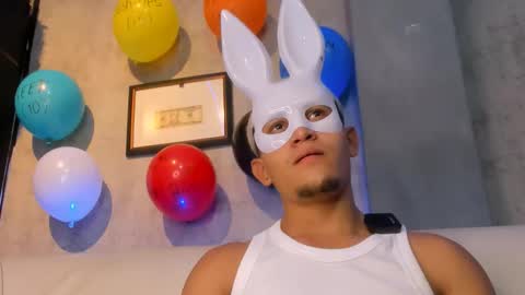 liam_knight online show from 11-19-25, 02:22