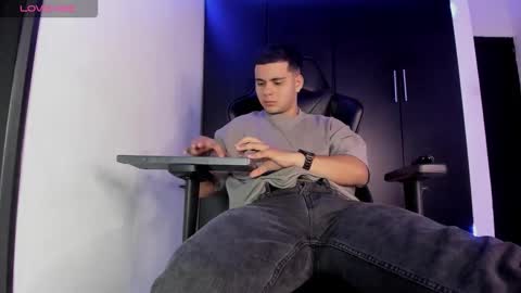 Liam online show from 03-21-26, 08:19