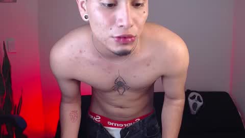 Snapshot of liam_ruiz_ chatting on 10-13-25, 04:23 Liam online show from 10-13-25, 04:23