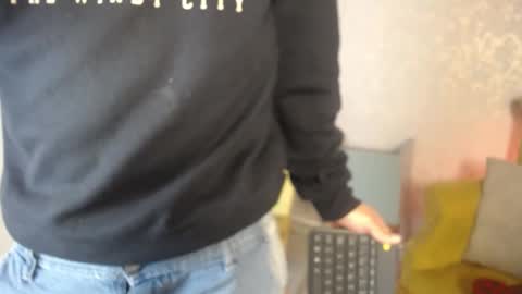 Snapshot of liam_sean chatting on 02-28-26, 12:06 Liam online show from 02-28-26, 12:06